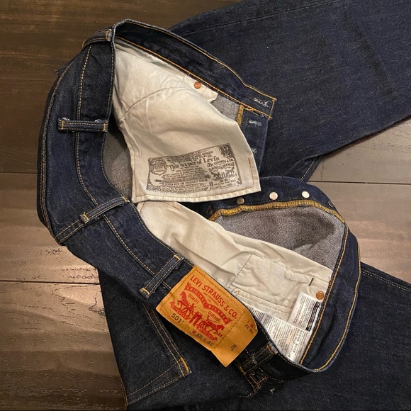 SOLD!! Levi’s 501 Jeans - Picture 6 of 7